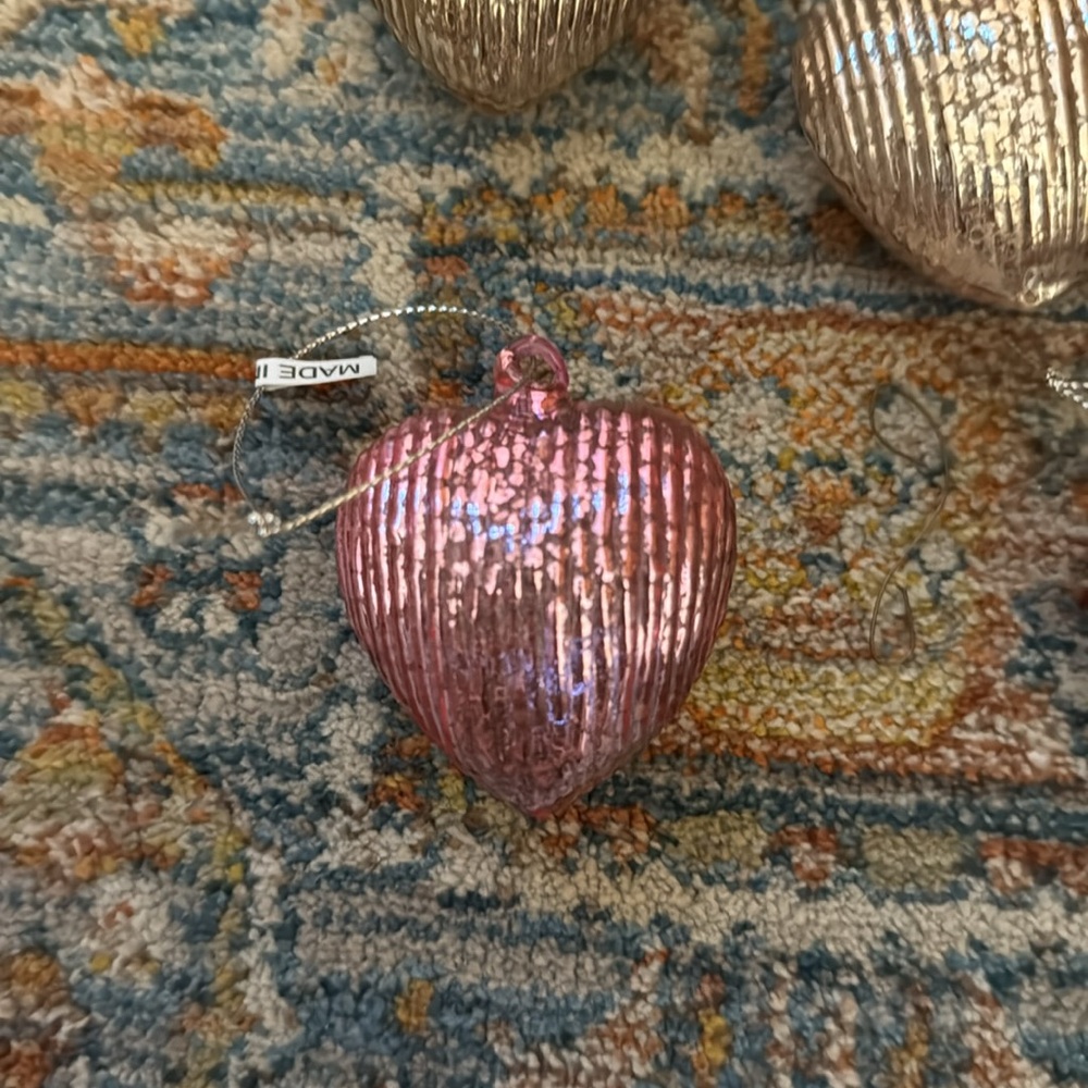 Free People String of Hearts Ornament Set - Picture 2 of 6